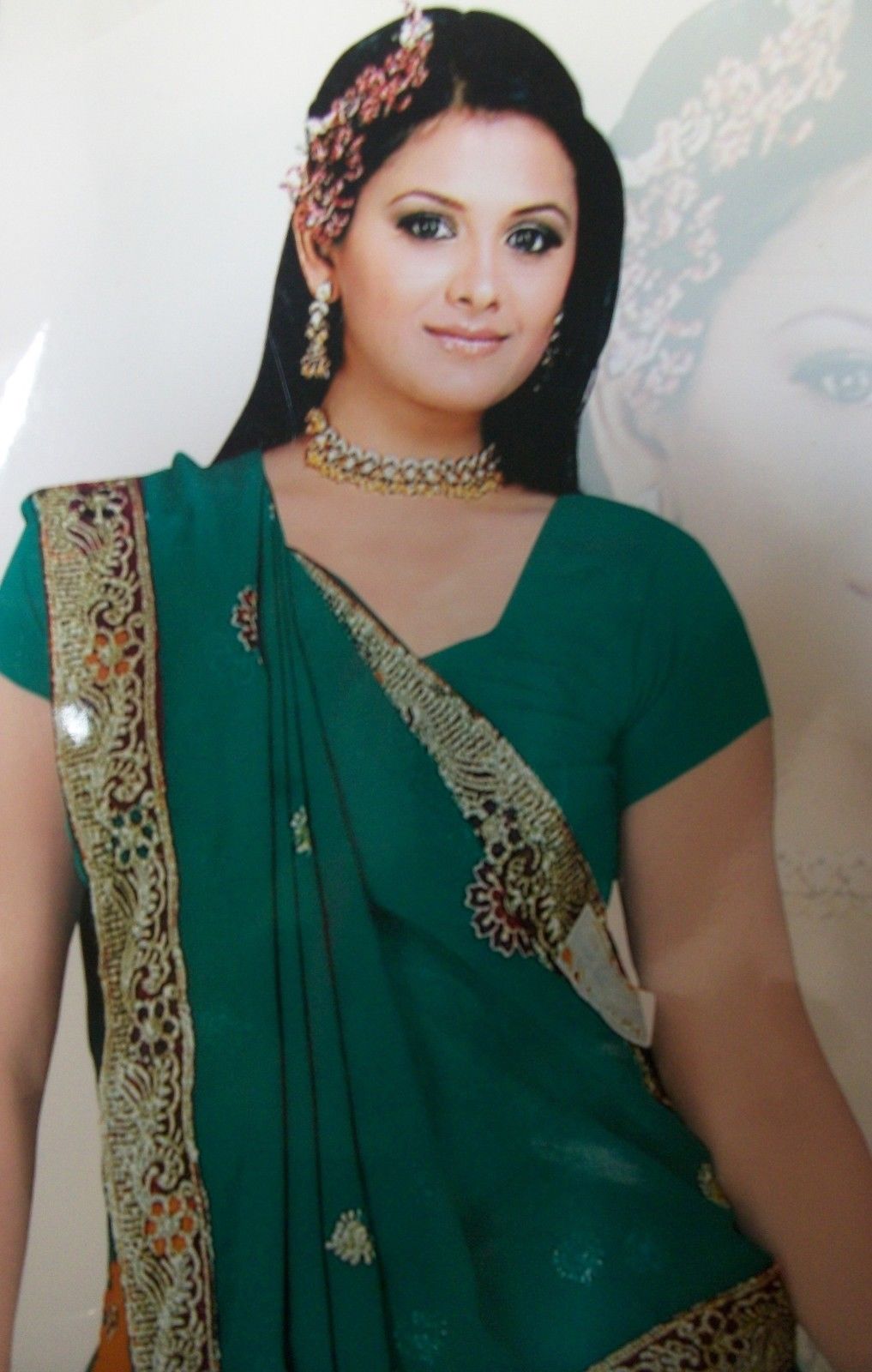 Daigonal Embroidered Chunni Green main image 1